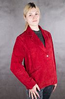 Стильный женский пиджак из замши красного цвета CKN, размер 54 в интернет-магазине todalamoda