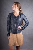 Кожаная куртка женская темно синего цвета  Leonardo в интернет-магазине todalamoda