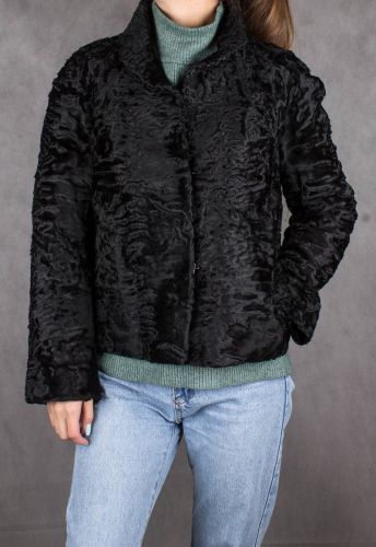 Каракулевая шуба женская черная Boecker в интернет-магазине todalamoda Каракулевая шуба женская черная Boecker в интернет-магазине todalamoda