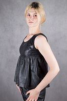 Стильный женский кожаный топ, размер 44 в интернет-магазине todalamoda
